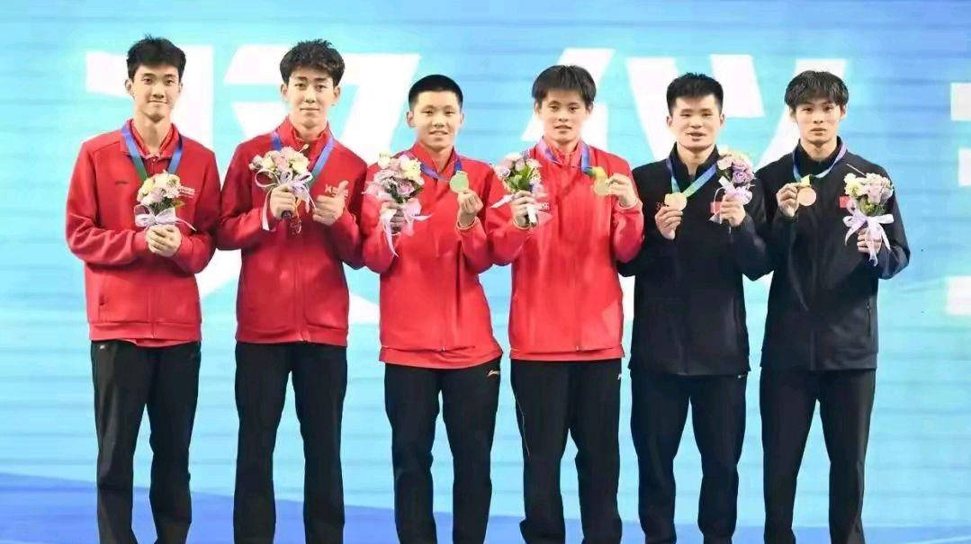 跳水选手在跳板比赛中斩获冠军(跳水选手在跳板比赛中斩获冠军的是谁) 跳水选手在跳板比赛中斩获冠军(跳水选手在跳板比赛中斩获冠军的是谁)