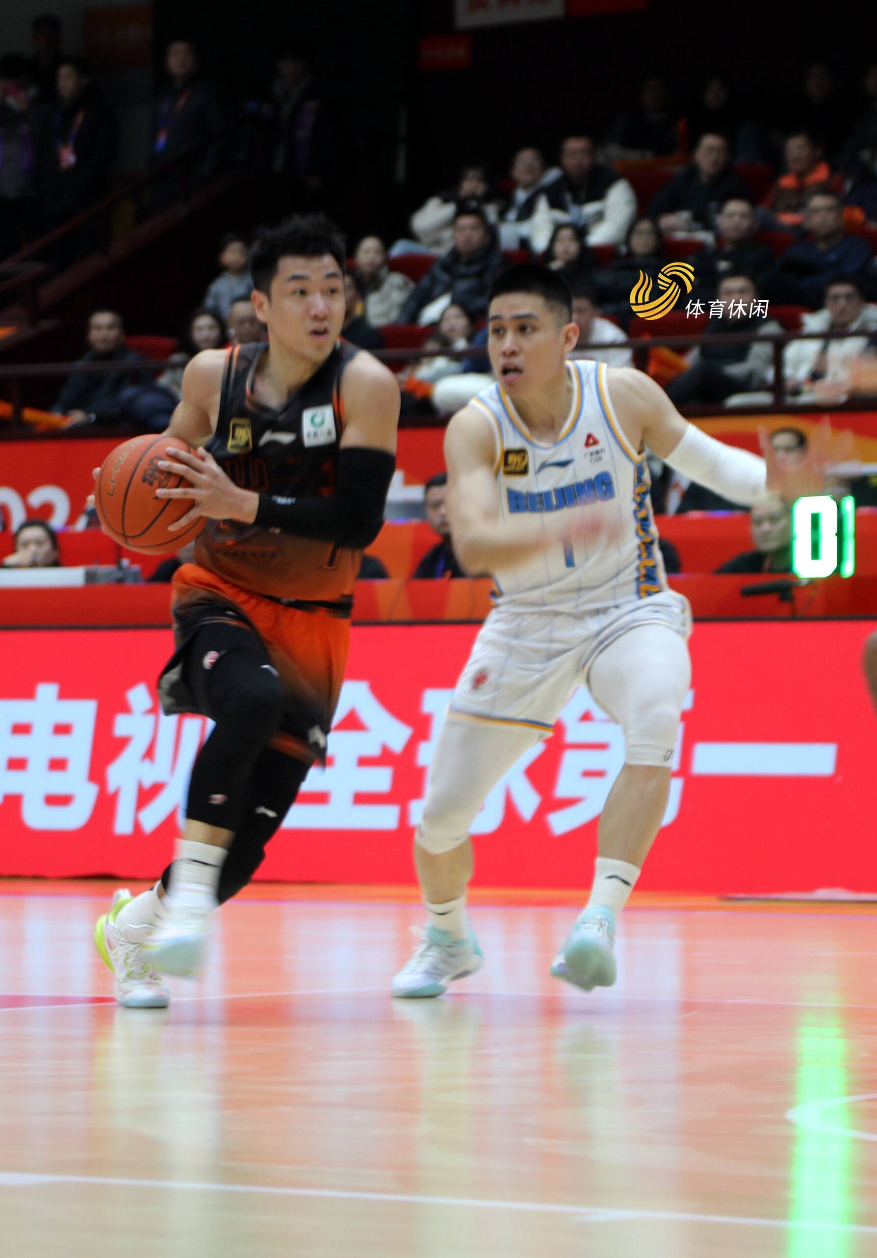 爱游戏体育网站-山东男篮客场大胜云南，迎来连胜(山东男篮客场大胜云南,迎来连胜一场)