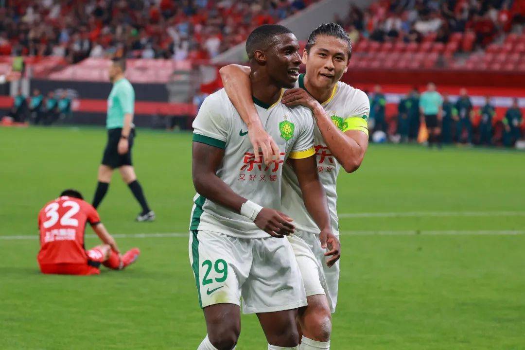 爱游戏体育链接-北京国安爆发神级表现，欧洲杯被彻底压制，进球的简单介绍