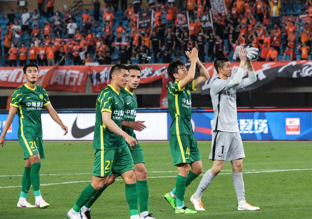 北京国安爆发神级表现，欧洲杯被彻底压制，进球的简单介绍