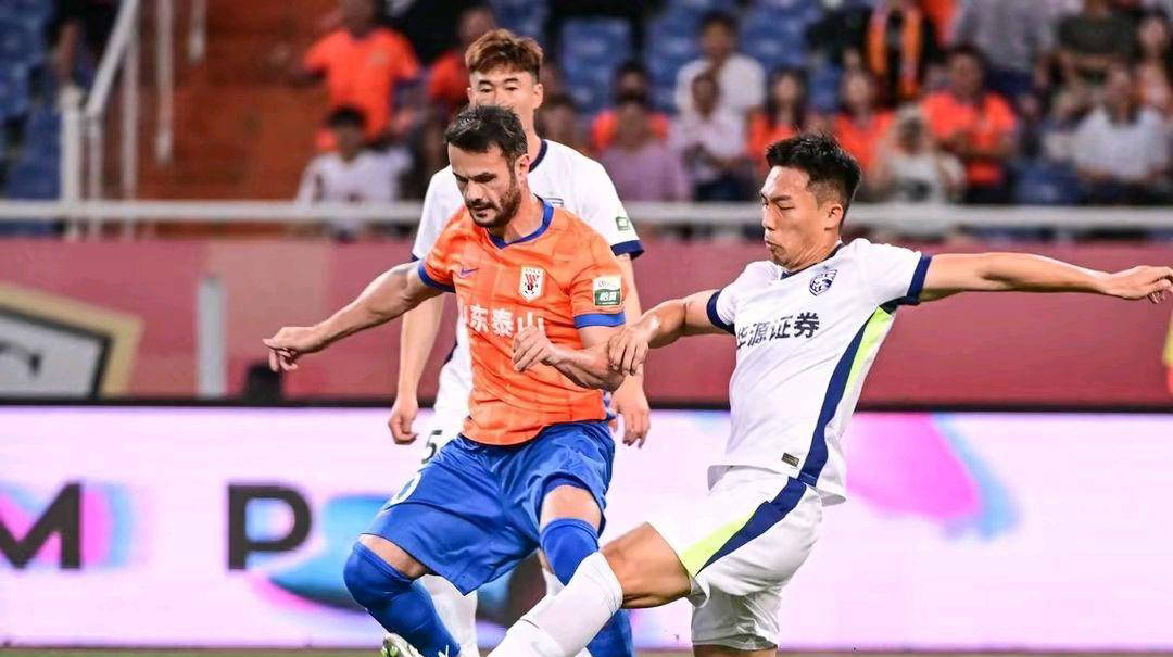 爱游戏官网入口-武汉三镇全场碾压中超，如同剧本杀再现，绝杀的简单介绍