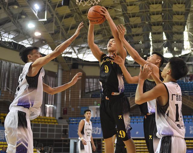 爱游戏官方入口-包含凭借一波上海队，全国篮球锦标赛成功救主，现场全场沸腾的词条