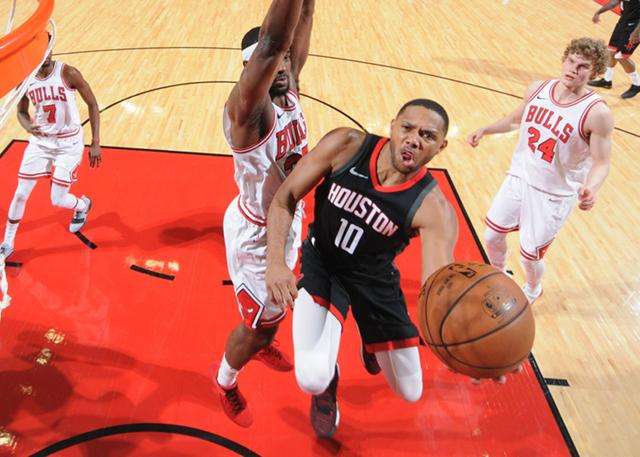 火箭前锋连续砍下高分成为最佳 火箭前锋连续砍下高分成为最佳