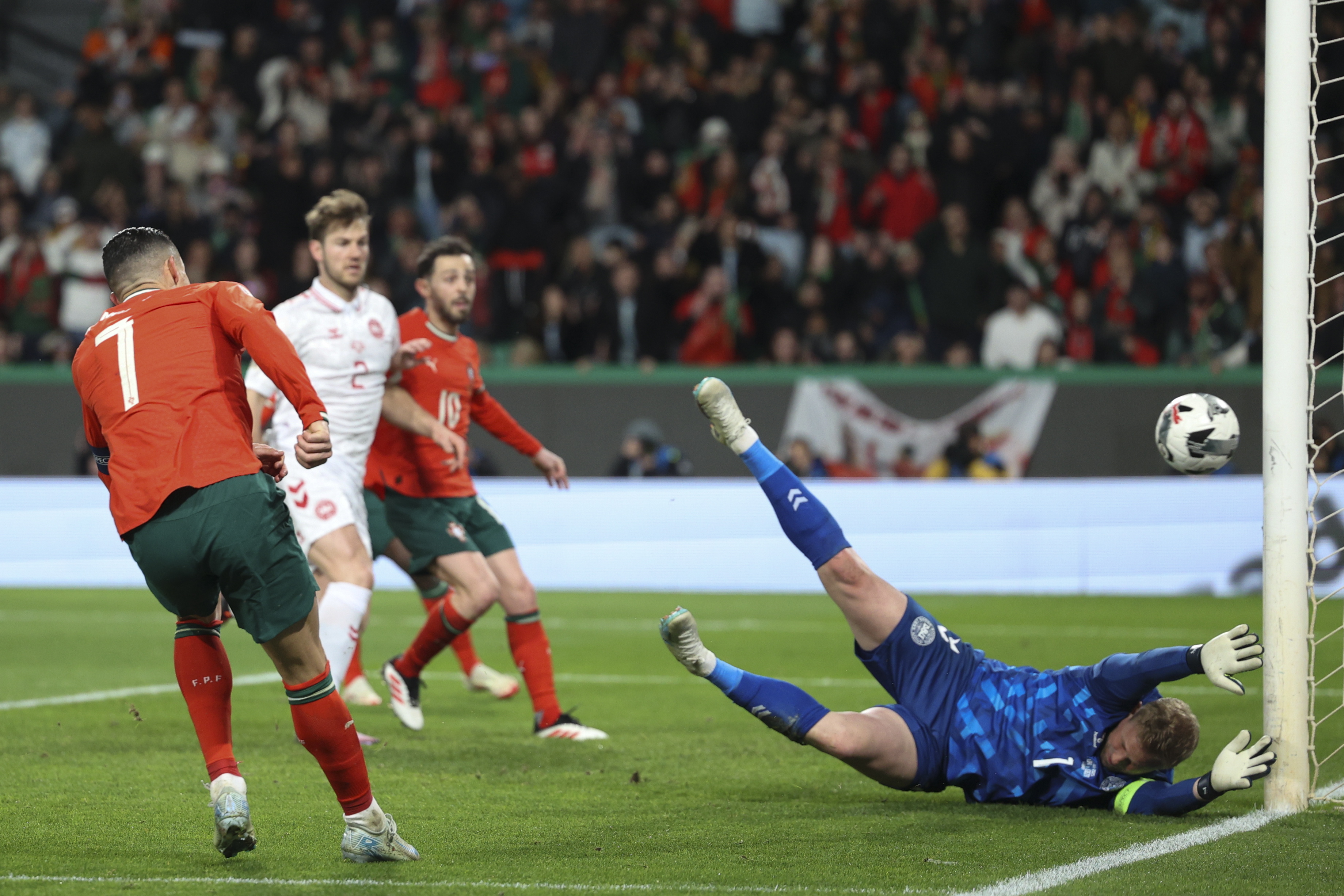 包含葡萄牙胜德国成功晋级欧预赛四强的词条 包含葡萄牙胜德国成功晋级欧预赛四强的词条