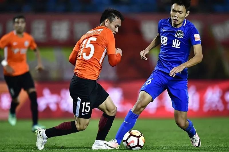 迎难而上!河南建业抗衡柏太阳神赛场硝烟的简单介绍 迎难而上!河南建业抗衡柏太阳神赛场硝烟的简单介绍