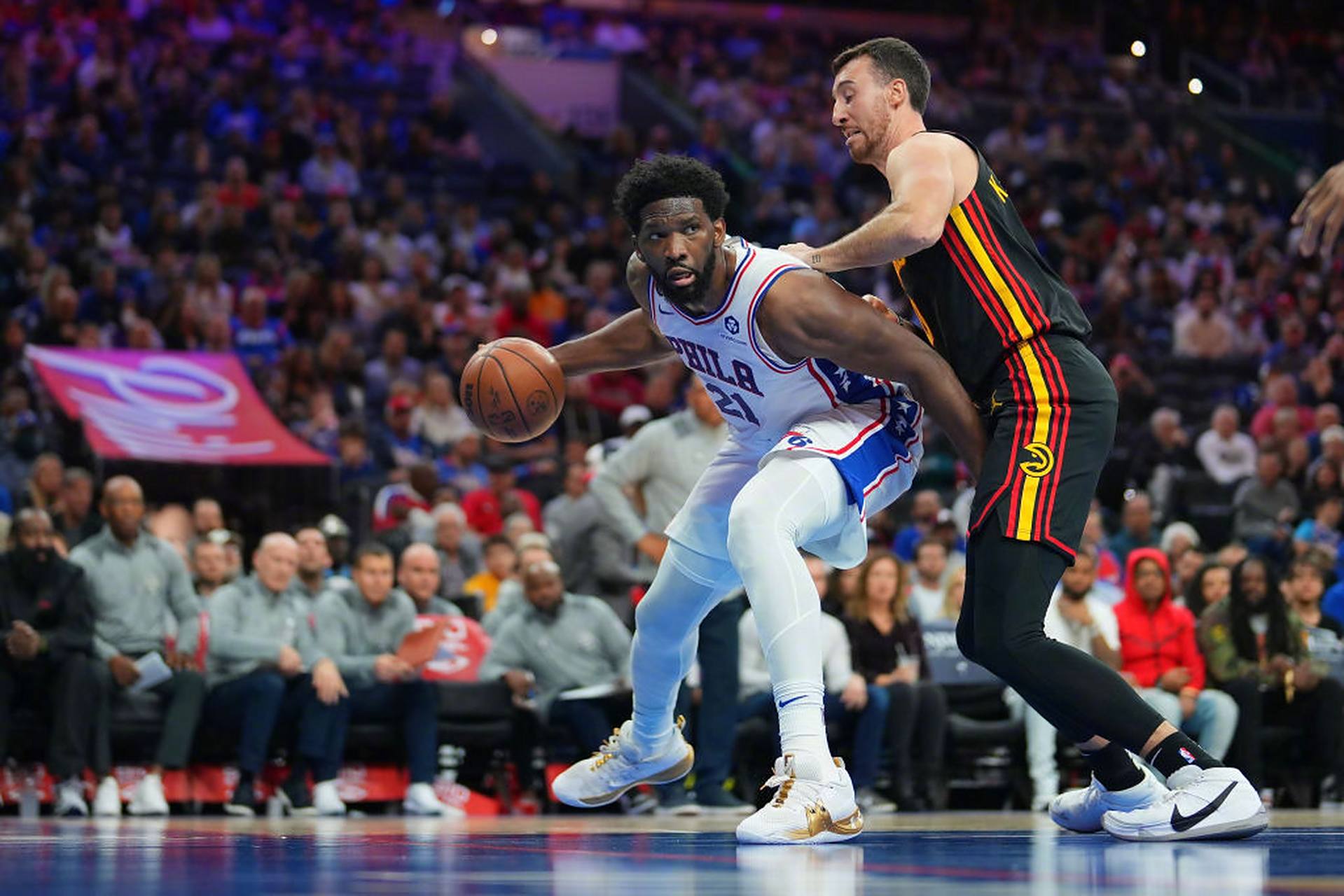 爱游戏app下载-包含人力克老鹰晋级东部半决赛，恩比德巅峰发挥的词条