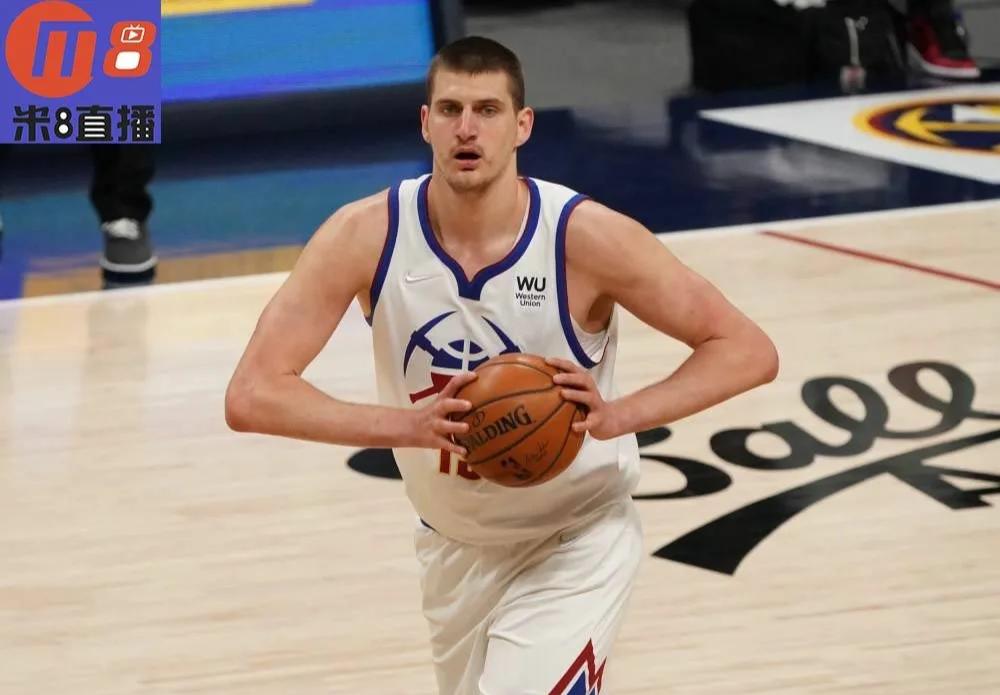 爵士球星戈贝尔表示将会续约球队,球迷欢欣鼓舞的简单介绍 爵士球星戈贝尔表示将会续约球队,球迷欢欣鼓舞的简单介绍