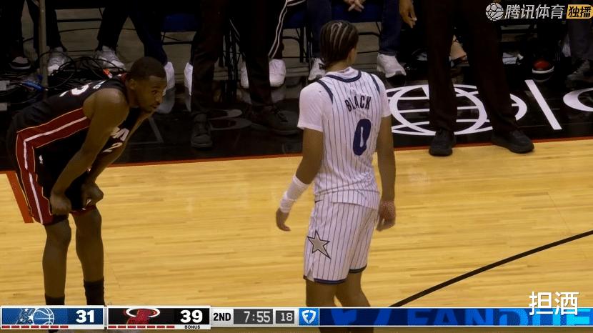 爱游戏网页版-热火队球员安东尼·戴维斯因伤缺阵，球队阵容受到影响的简单介绍