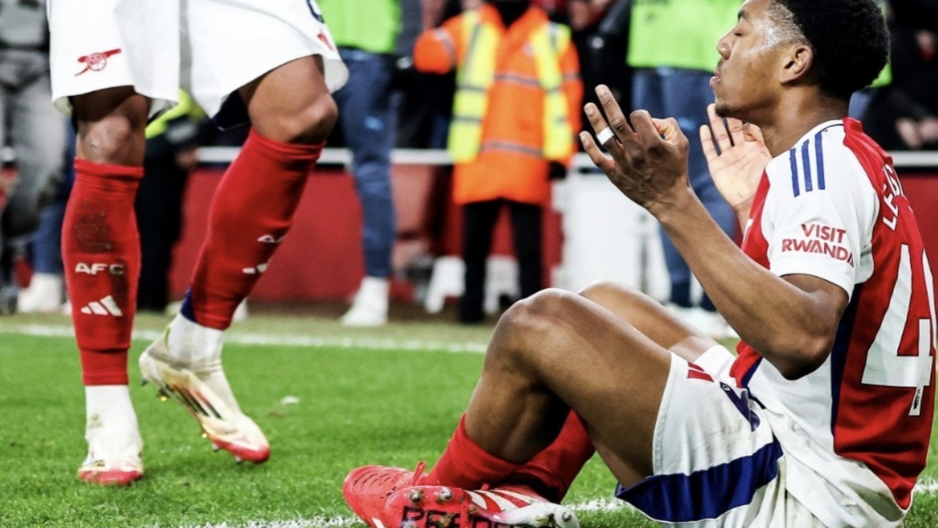 爱游戏app-包含曼城名宿力挺阿森纳中场，期待他成为下一个维埃拉的词条