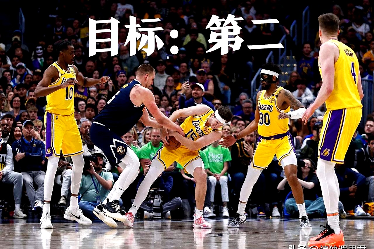 湖人客场险胜尼克斯,豪取两连胜 湖人客场险胜尼克斯,豪取两连胜