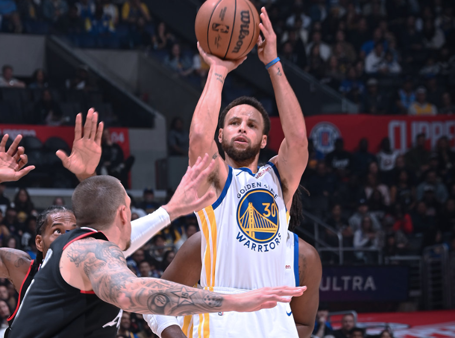 爱游戏官网-快船再胜勇士取得两连胜，乔治比拼三分的简单介绍