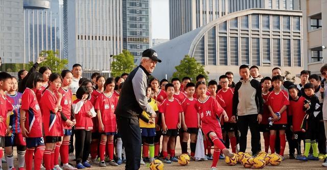 法国联赛热门球员邀请访谈揭秘 法国联赛热门球员邀请访谈揭秘