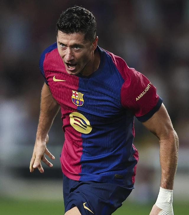 包含皇家社会客场战平赫塔菲，仅获一分惨遭扳平的词条