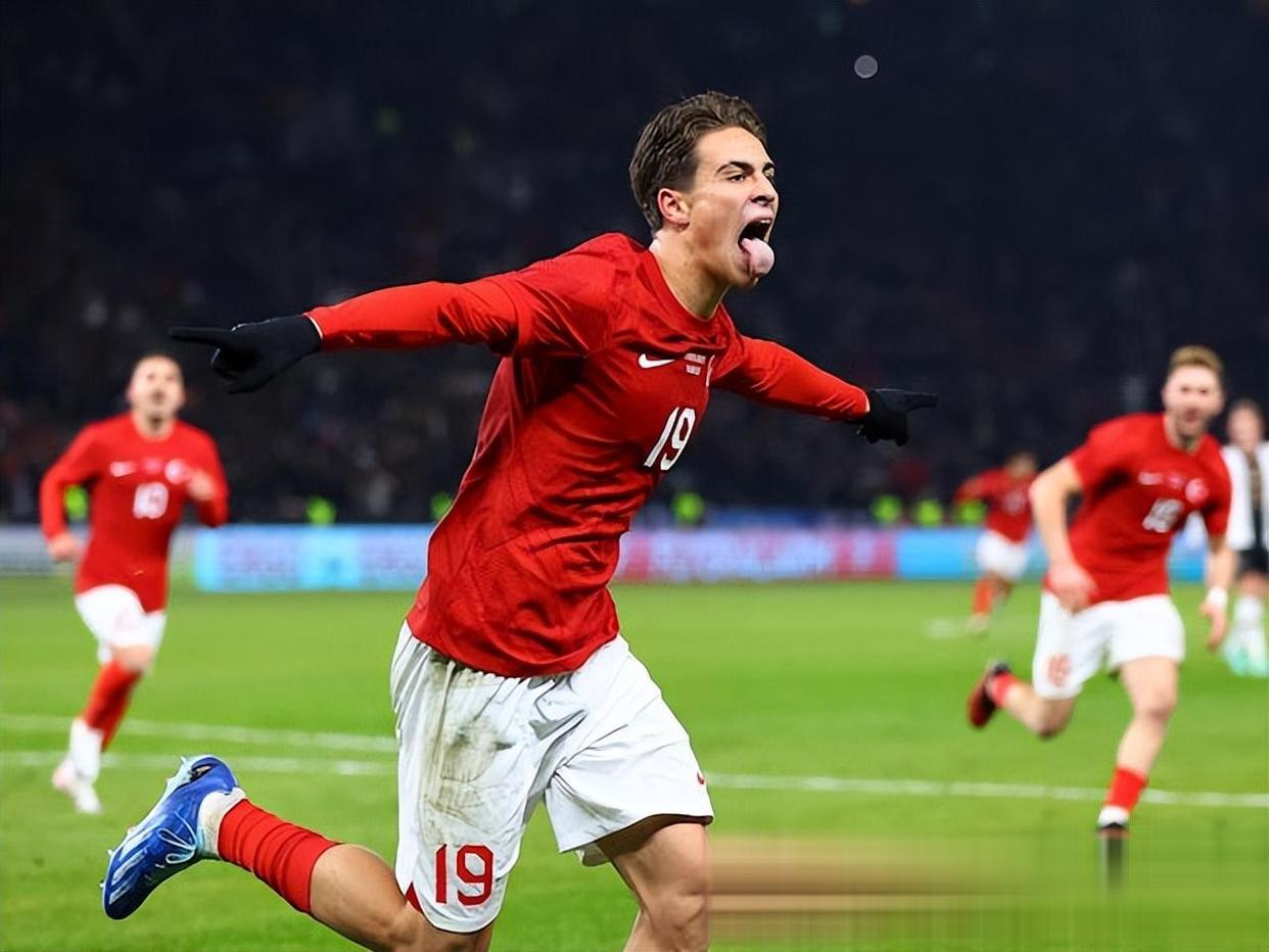 土耳其击败希腊,晋级欧洲杯预选赛决赛的简单介绍 土耳其击败希腊,晋级欧洲杯预选赛决赛的简单介绍