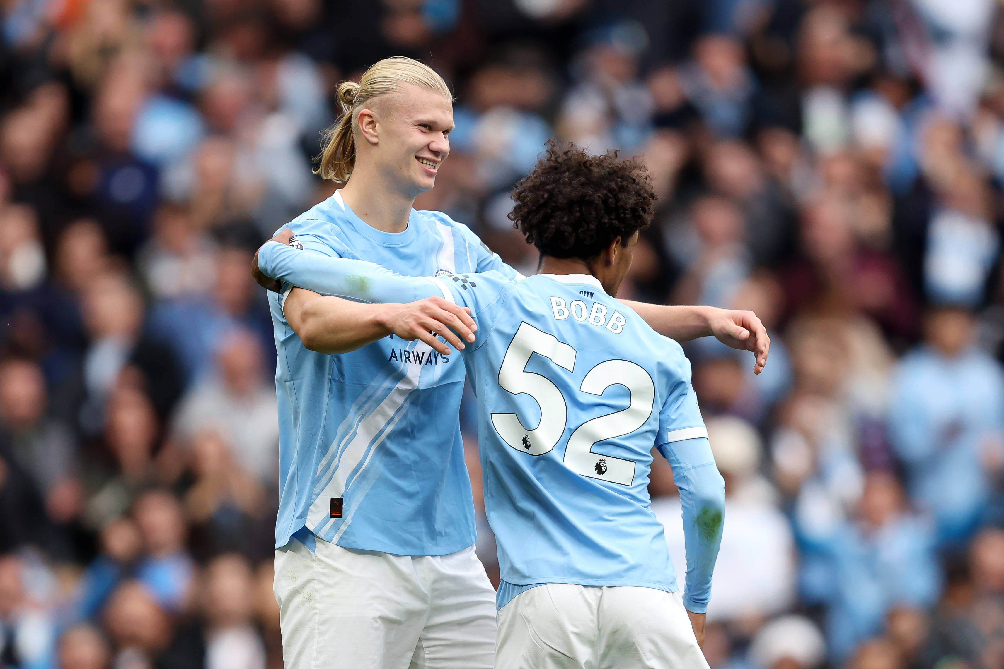 埃弗顿阵中球员频频伤退，引发关注