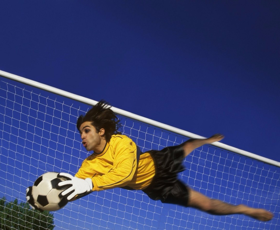 包含马德里竞技需面对实力强劲的对手克鲁塞罗的词条