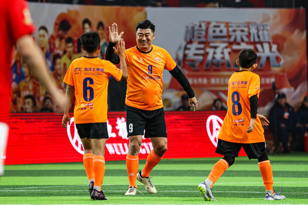 关于国内足球联赛具备强队势力，全明星风采亮相的信息