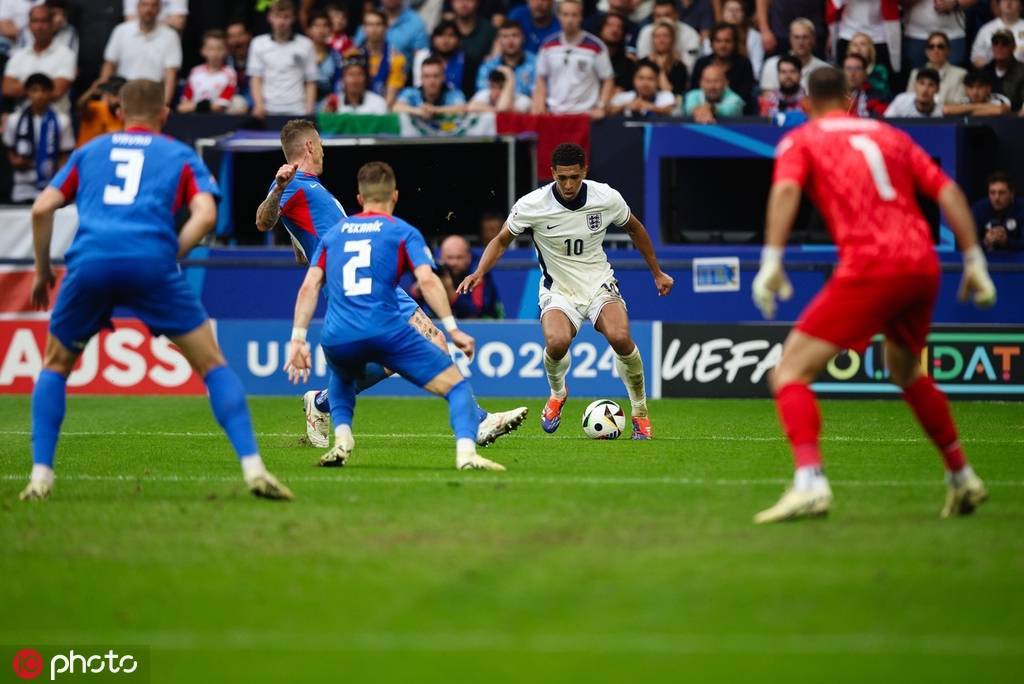 爱游戏登录-斯洛伐克女足击败对手，称霸榜首