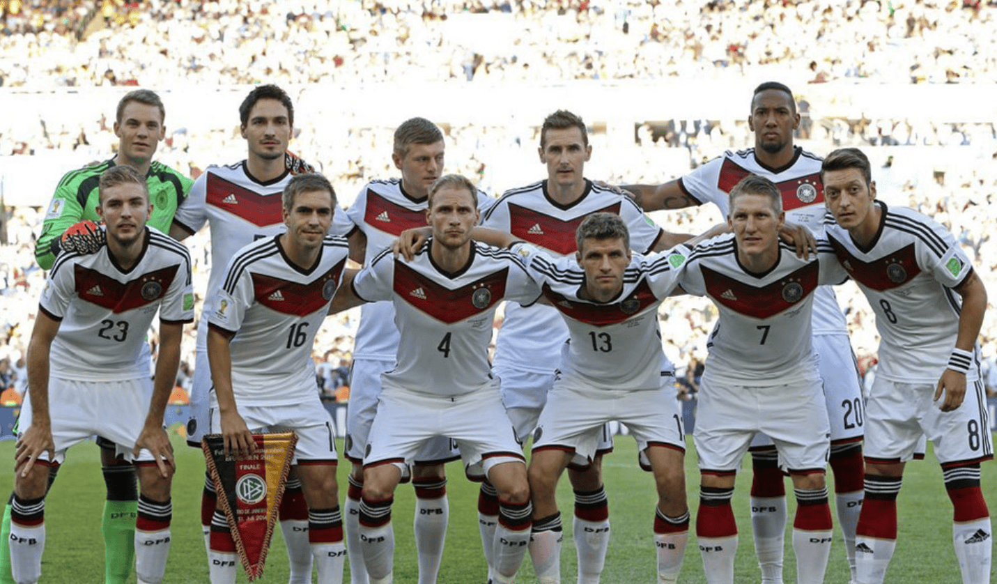 斯洛伐克女足击败对手，称霸榜首