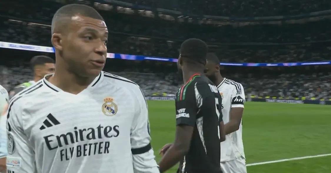 皇马后防线不堪重压，再度暴露短板的简单介绍